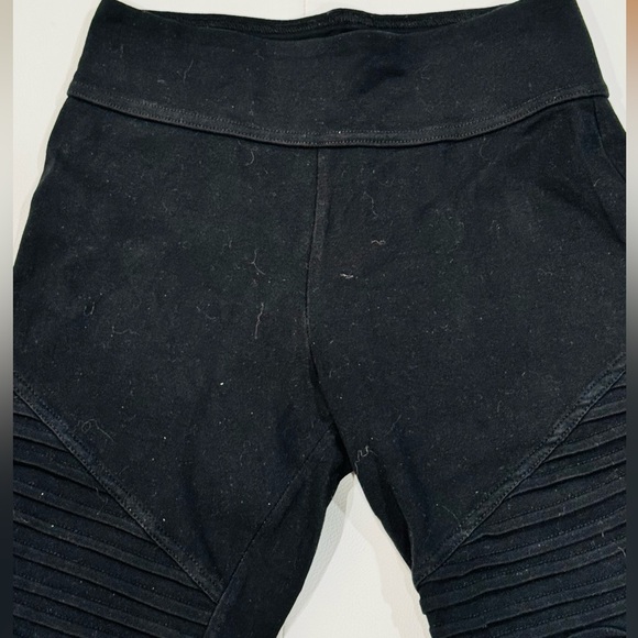 ABOUND Black Moto Leggings with Faux Leather Accents - Picture 6 of 13